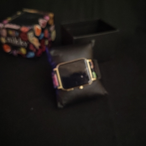 Colorful Floral Patterned Box - Picture 2 of 7